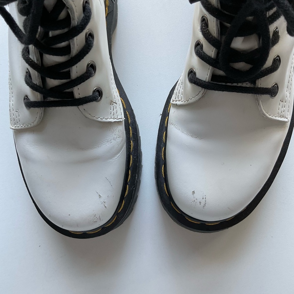Dr. Marten Airwair Jadon White Leather Platform Combat Boots - size women’s 6 - Picture 4 of 5